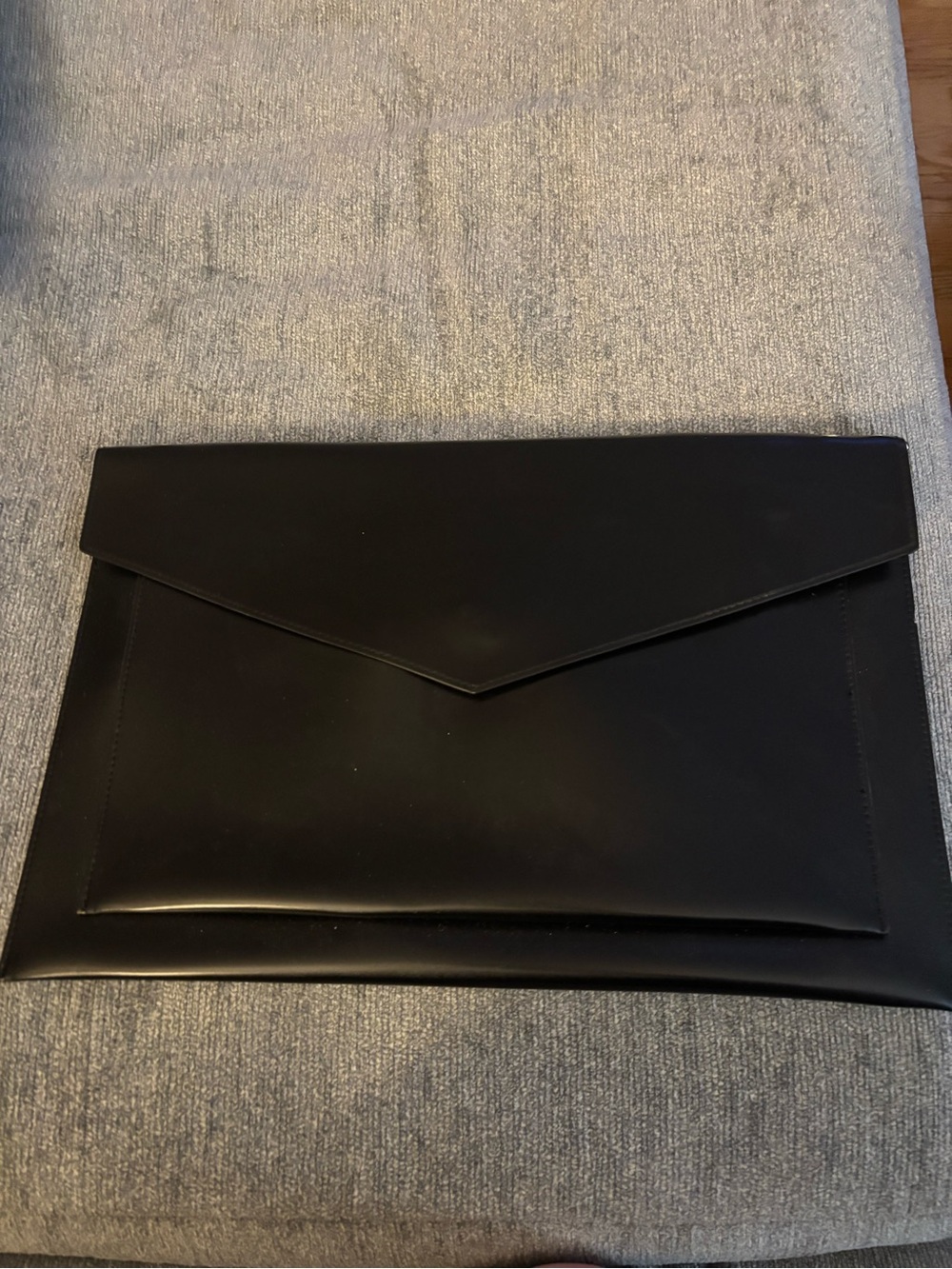 Minimalist Black Laptop Sleeve Envelope - Sleek Professional Carry